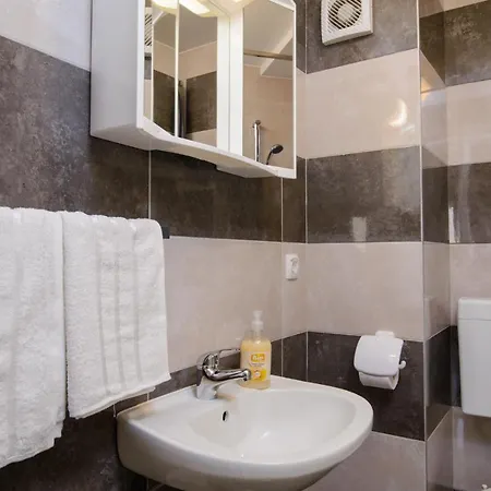 Borna Appartement *